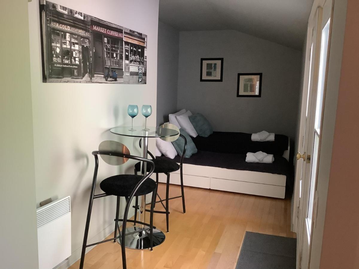 Les Saisons Du Fleuve Bed & Breakfast Lotbiniere Bagian luar foto