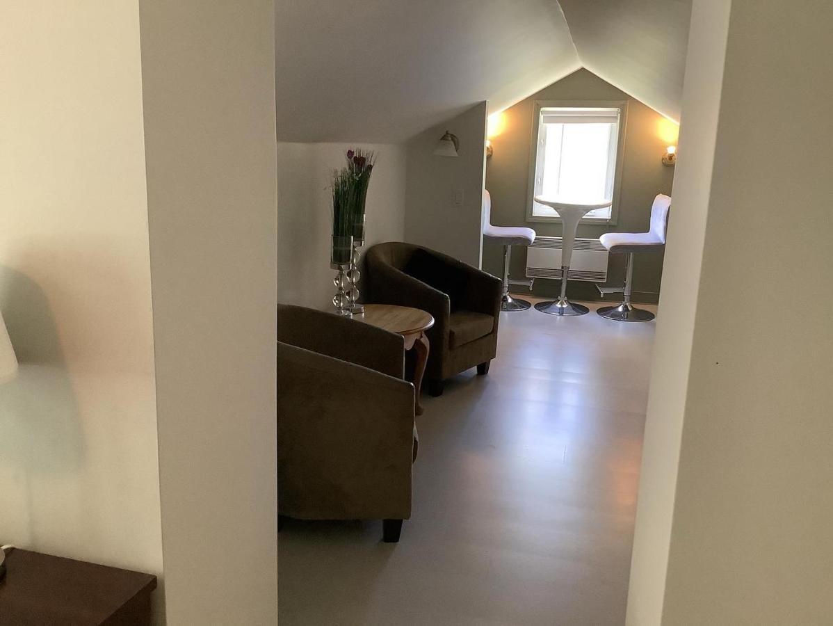 Les Saisons Du Fleuve Bed & Breakfast Lotbiniere Bagian luar foto