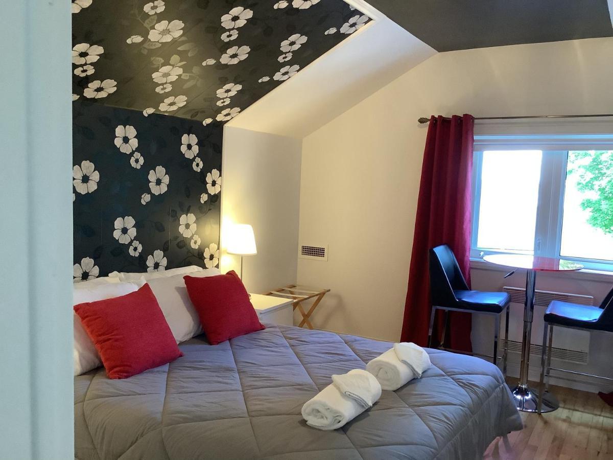 Les Saisons Du Fleuve Bed & Breakfast Lotbiniere Bagian luar foto