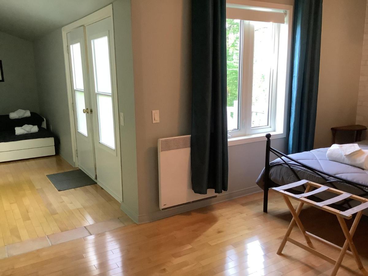 Les Saisons Du Fleuve Bed & Breakfast Lotbiniere Bagian luar foto