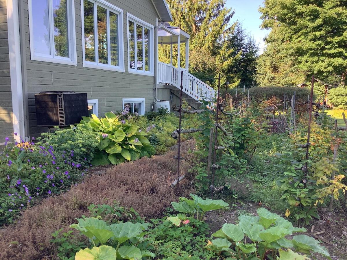 Les Saisons Du Fleuve Bed & Breakfast Lotbiniere Bagian luar foto