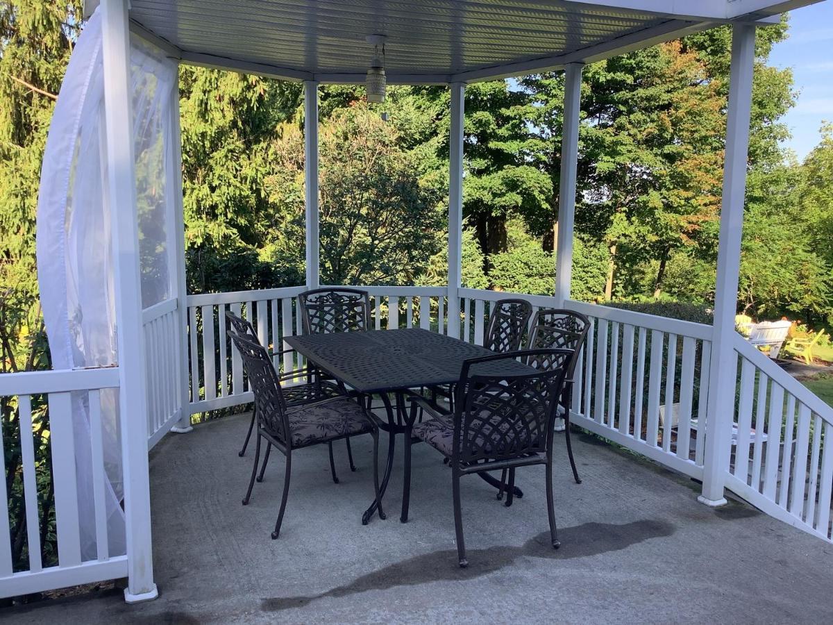 Les Saisons Du Fleuve Bed & Breakfast Lotbiniere Bagian luar foto