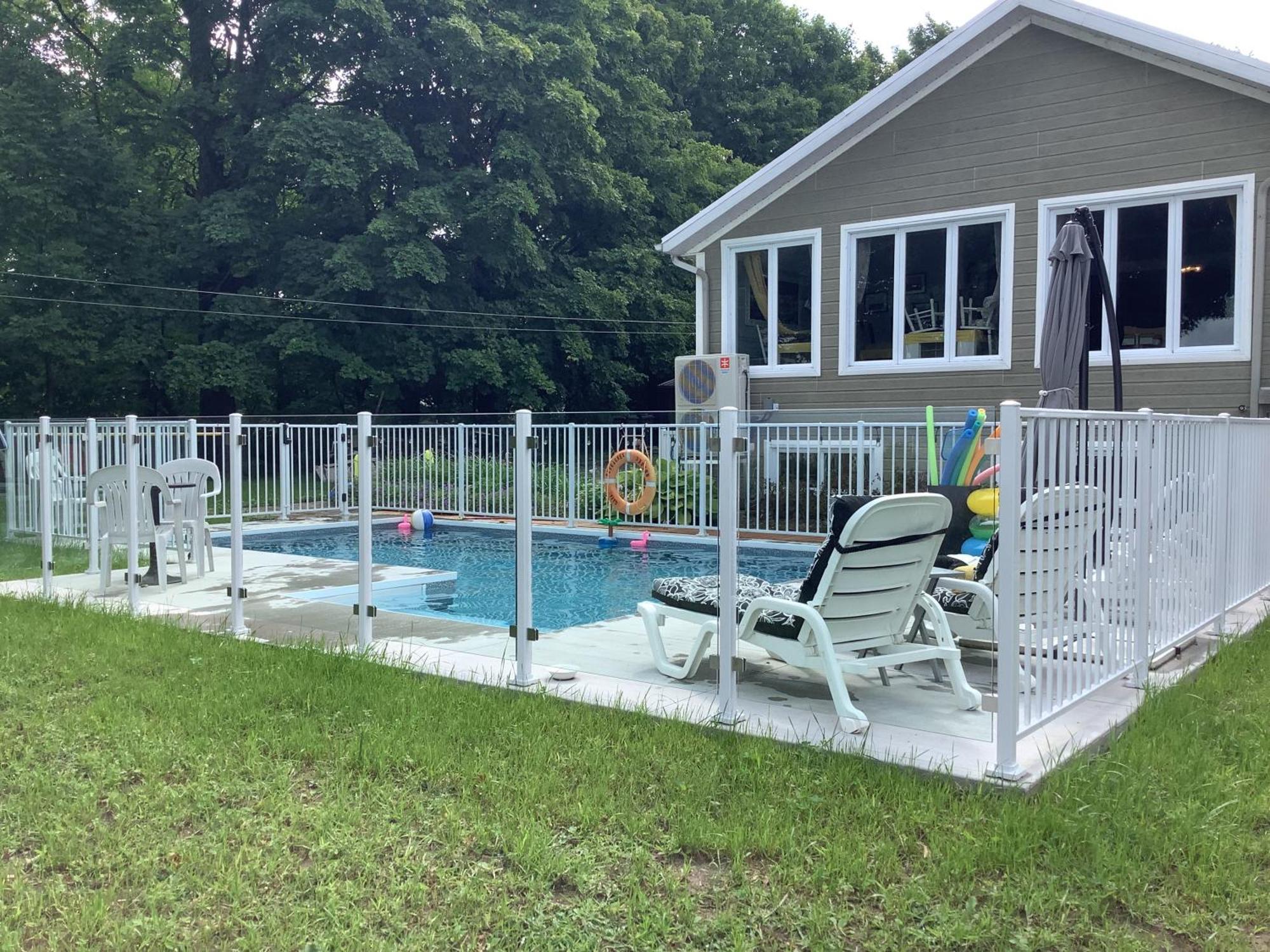 Les Saisons Du Fleuve Bed & Breakfast Lotbiniere Bagian luar foto