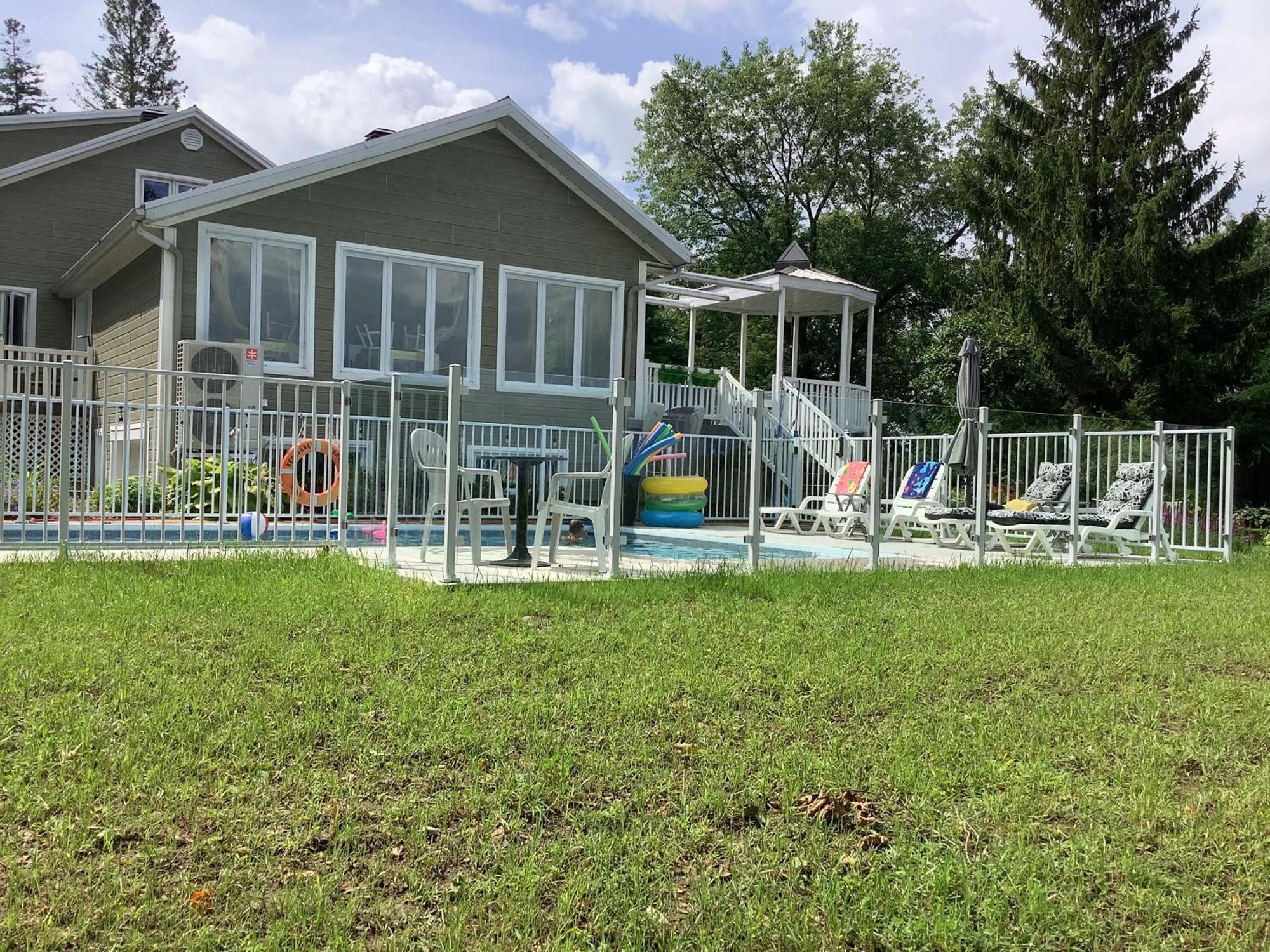 Les Saisons Du Fleuve Bed & Breakfast Lotbiniere Bagian luar foto